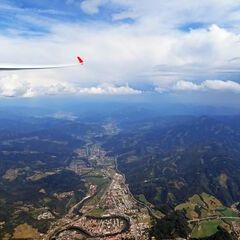 Flugwegposition um 13:02:32: Aufgenommen in der Nähe von Gemeinde St. Peter-Freienstein, Österreich in 2683 Meter